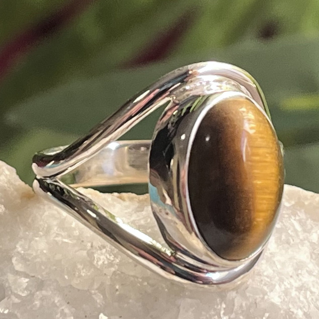 Ring Tiger Eye Gold Oval 1.3 cm