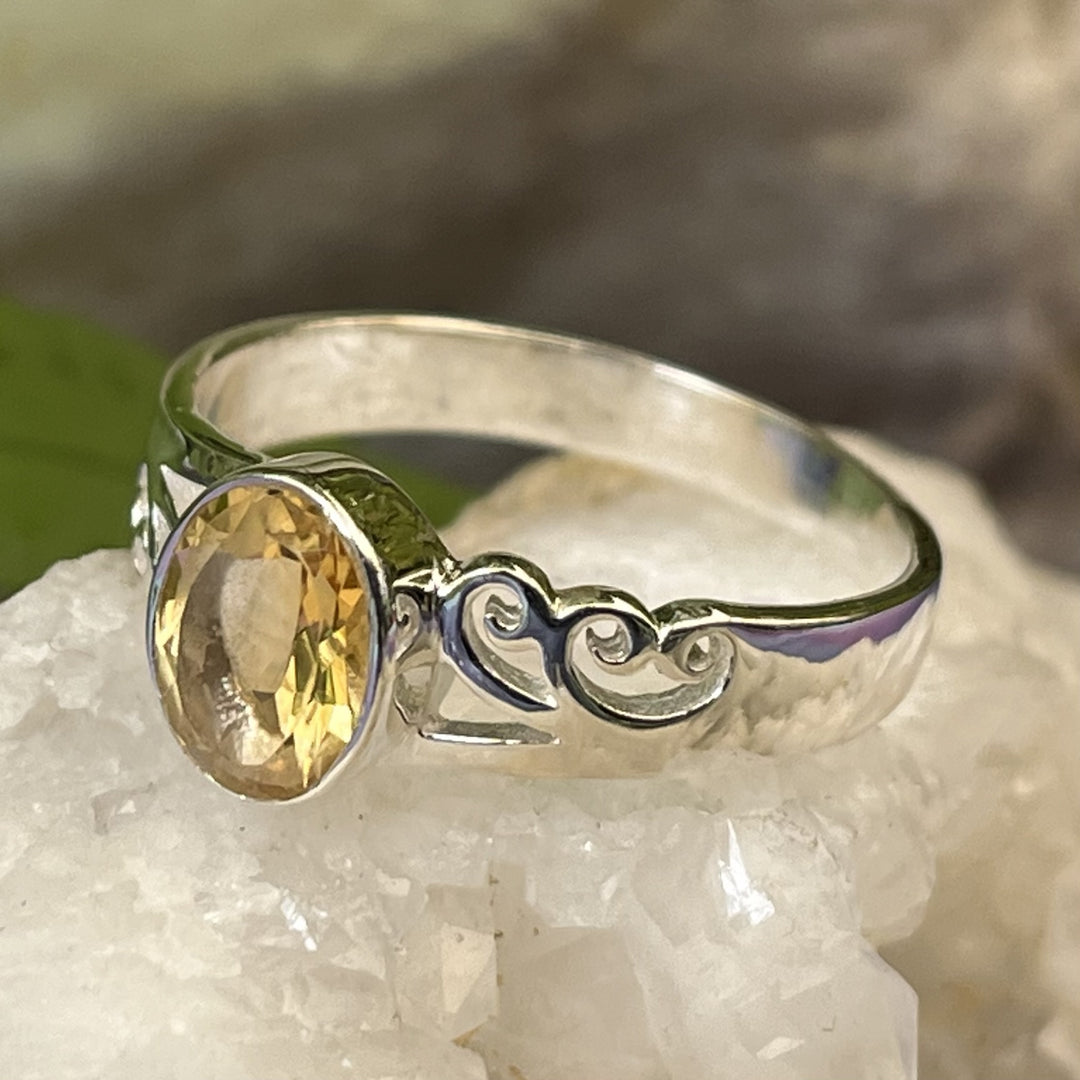 Ring Citrine Oval Faceted Filigree 0.8 cm