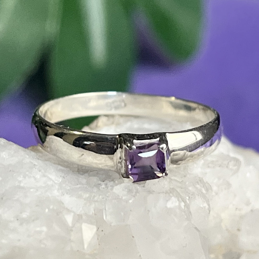 Ring Amethyst Square Facet 0.3 cm