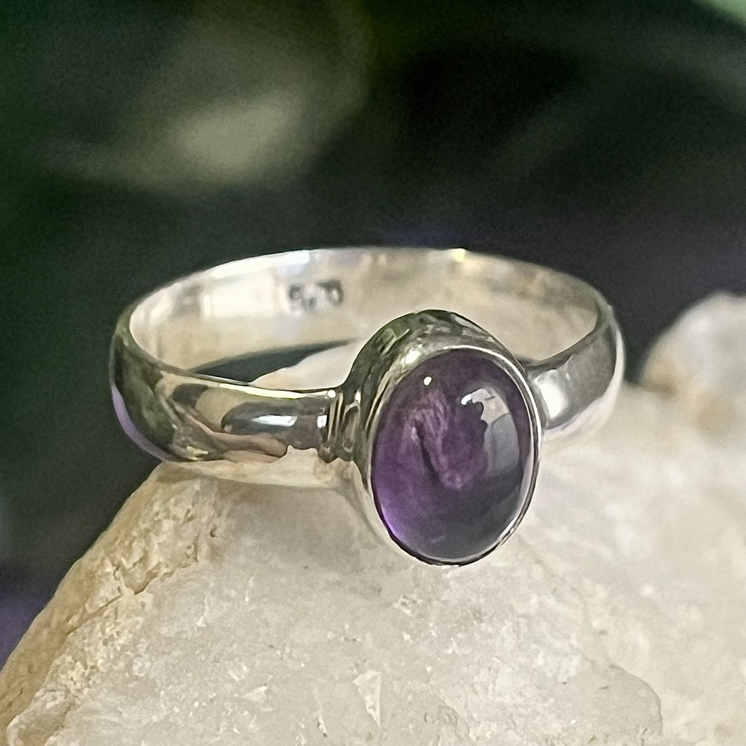 Ring Amethyst Oval 0.7 cm