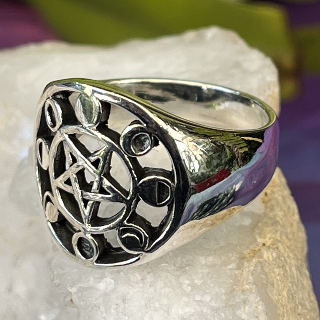 Ring Moon Phases Pentagram