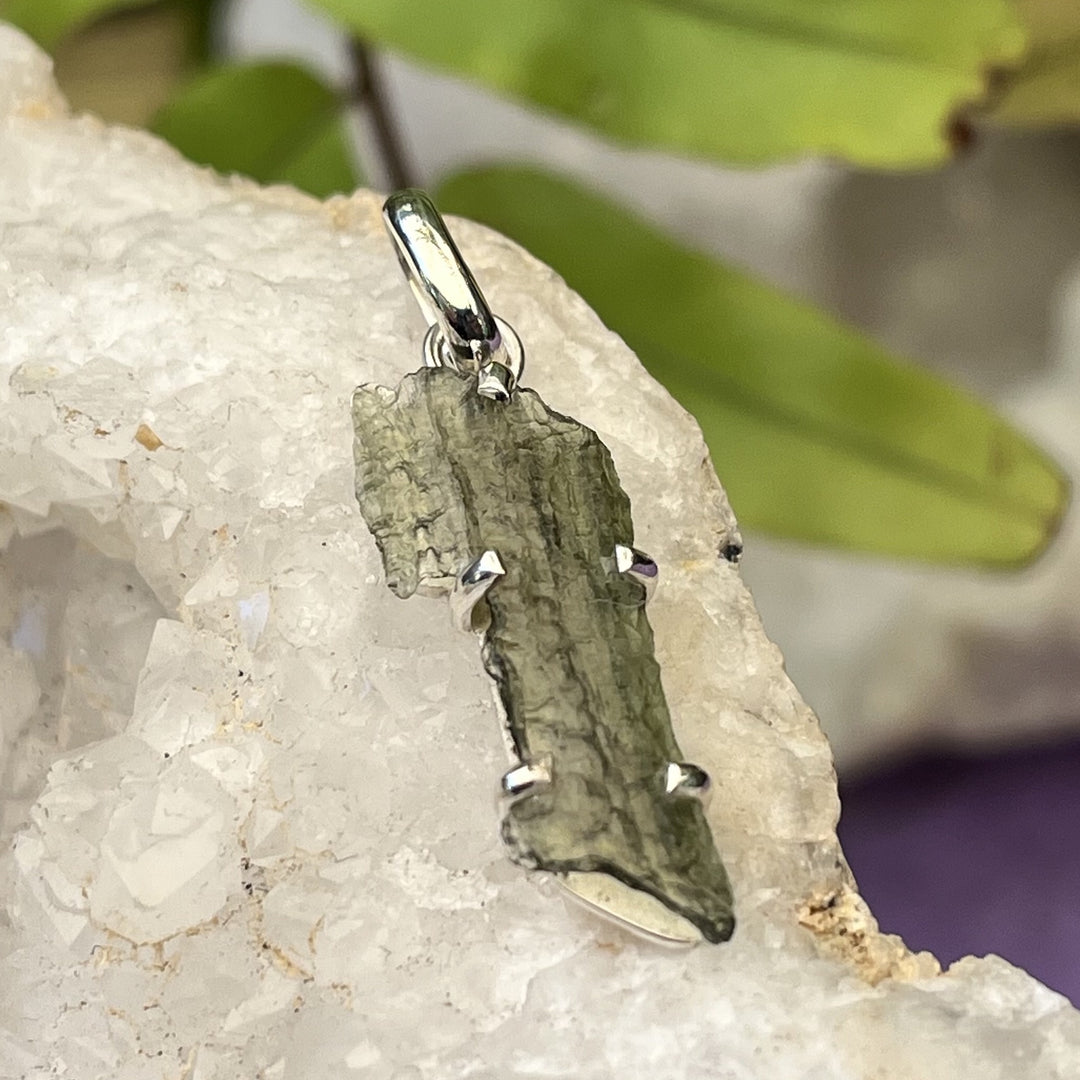 Pendant Moldavite Raw 1.9g