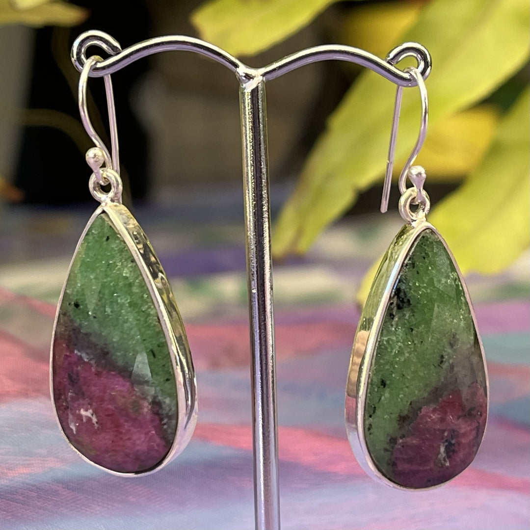 Earrings Ruby in Zoisite Teardrop 4.7 cm
