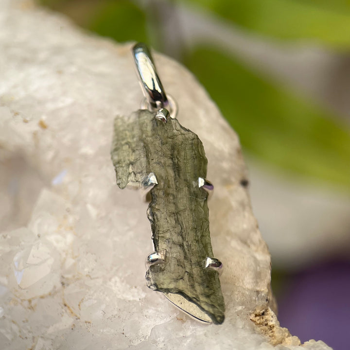 Pendant Moldavite Raw 1.9g