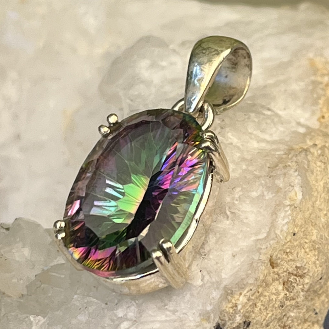 Pendant Mystic Topaz Oval Facet 2.8 cm