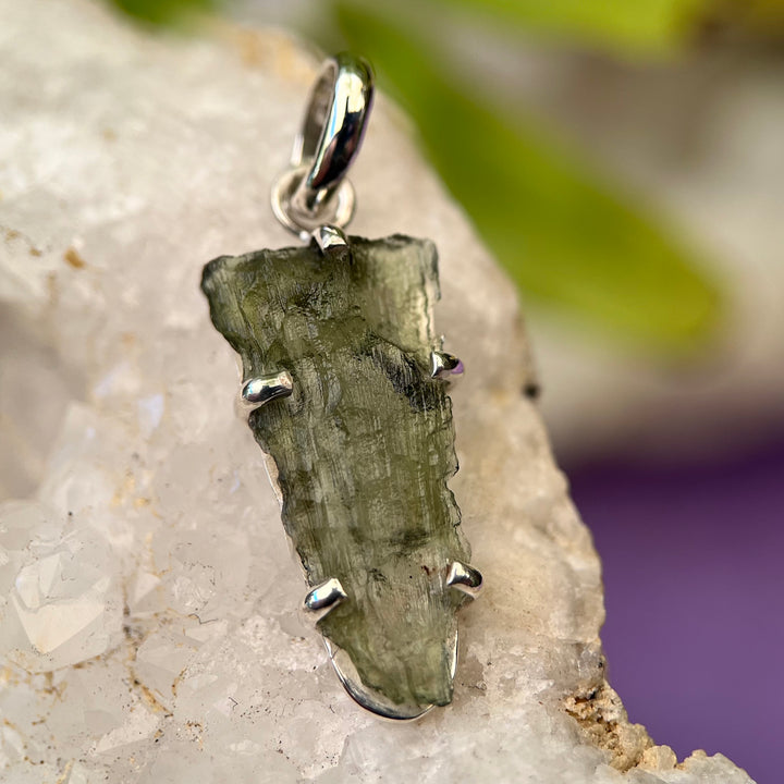Pendant Moldavite Raw 2.0g