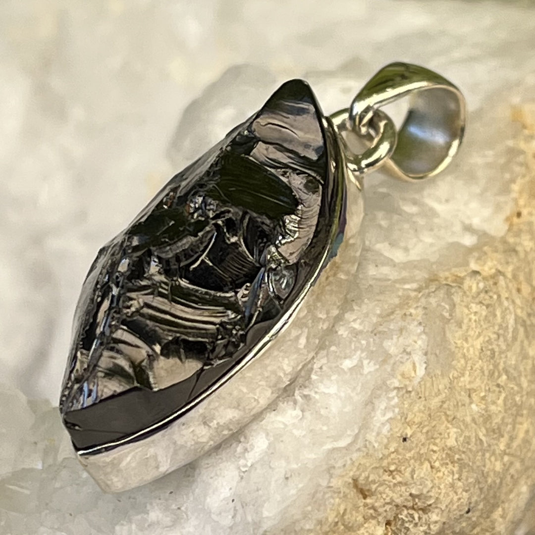 Pendant Shungite Royal Noble Elite Raw 2.9 cm