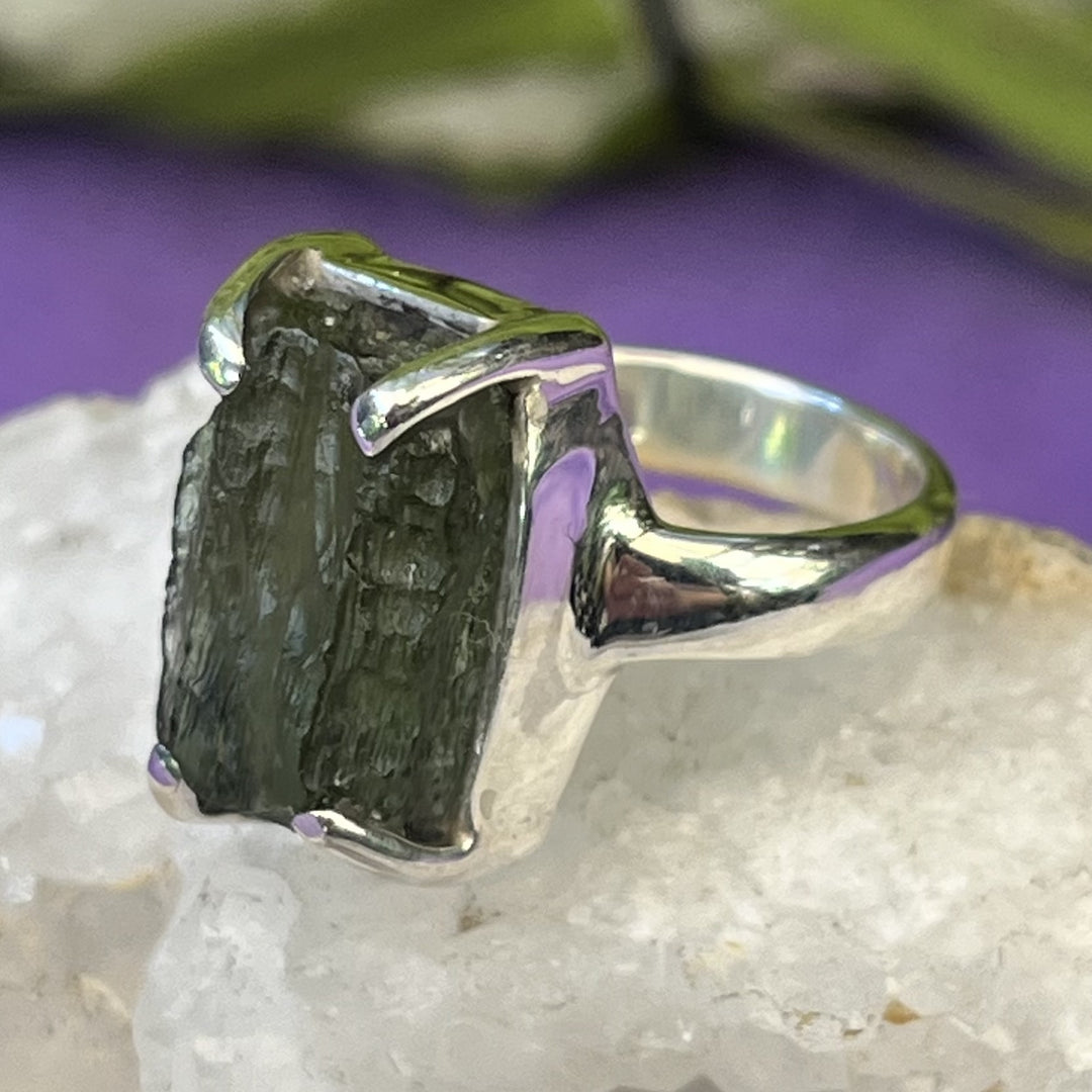 Ring Moldavite Raw 1.60 cm