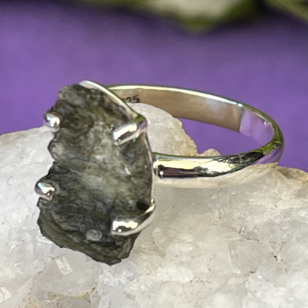 Ring Moldavite Raw 1.5 cm