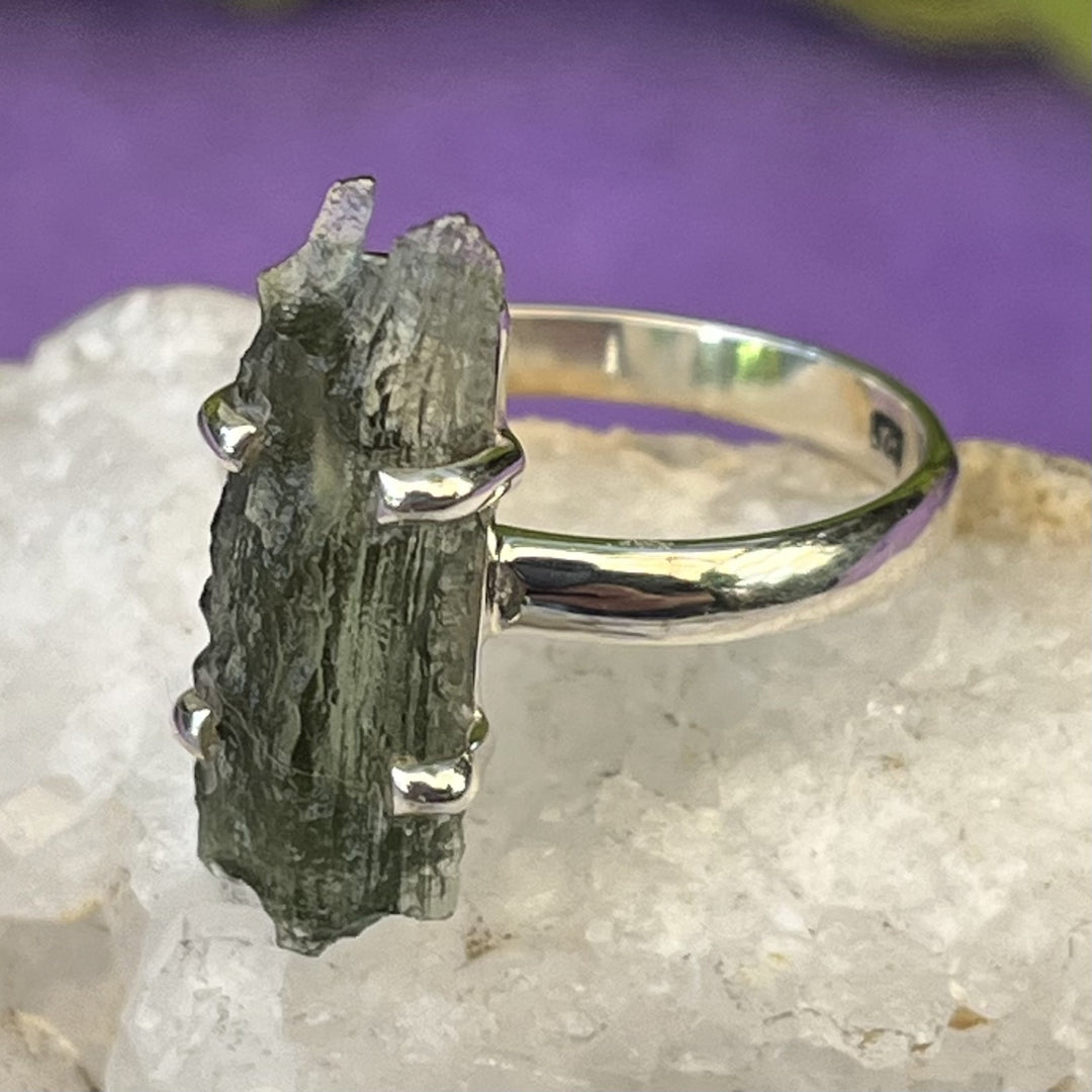 Ring Moldavite Raw 2 cm