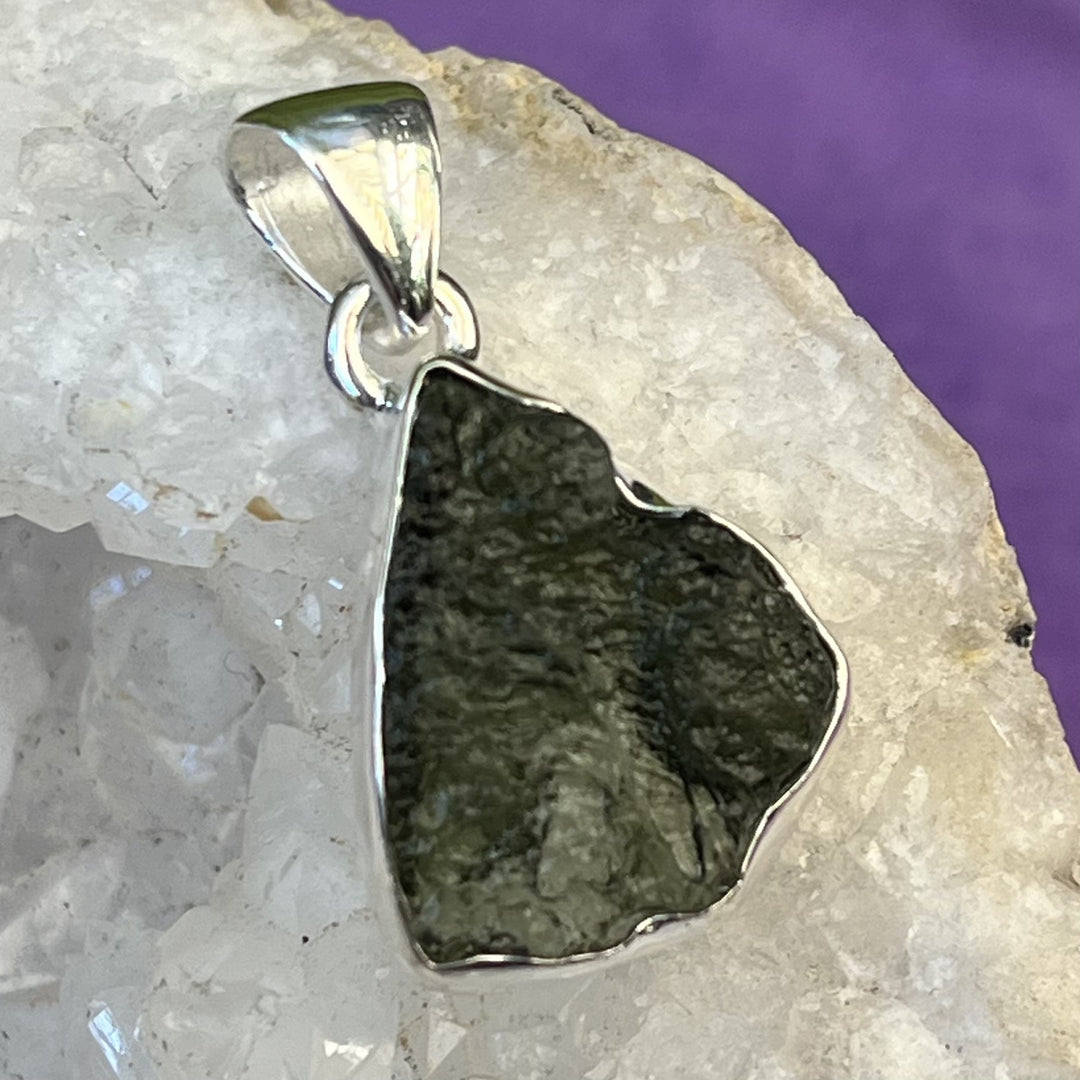 Pendant Moldavite Raw 2.60 cm | Carpe Diem WIth Remi