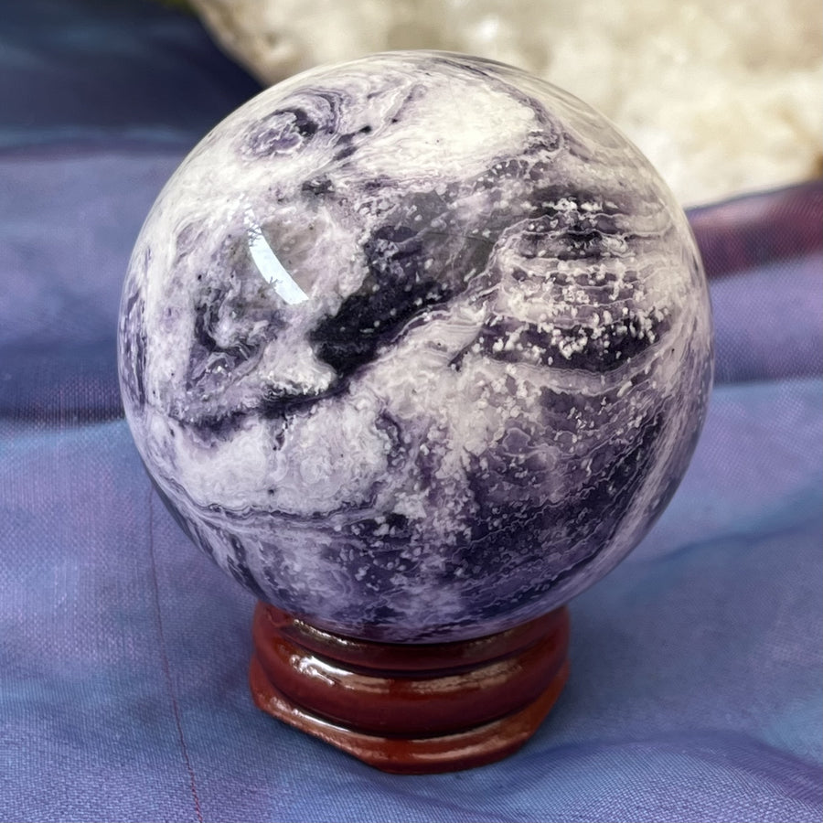 Sphere Tiffany Stone on Stand | Carpe Diem with Remi