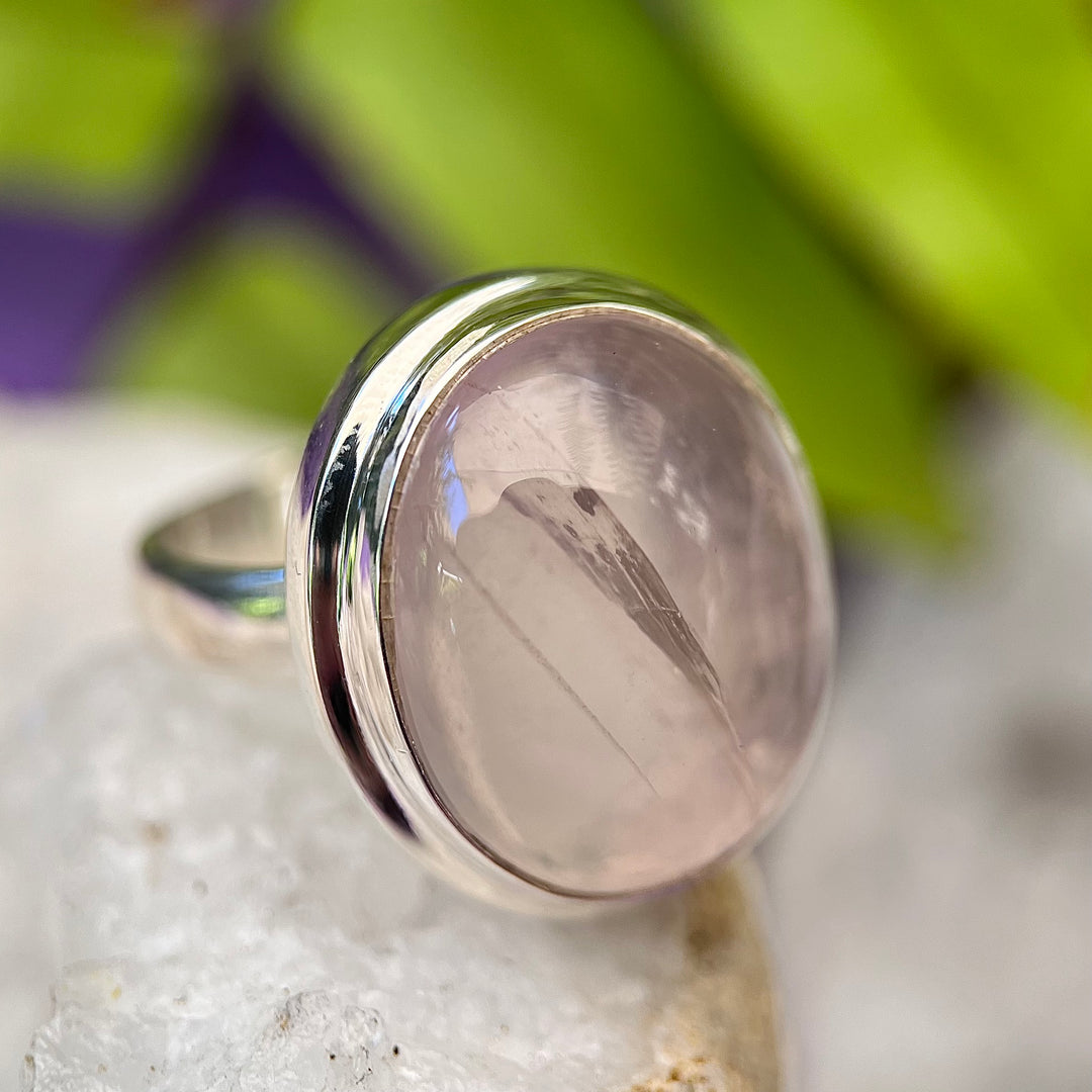 Ring Rose Quartz Oval Gem Quality 1.8 cm