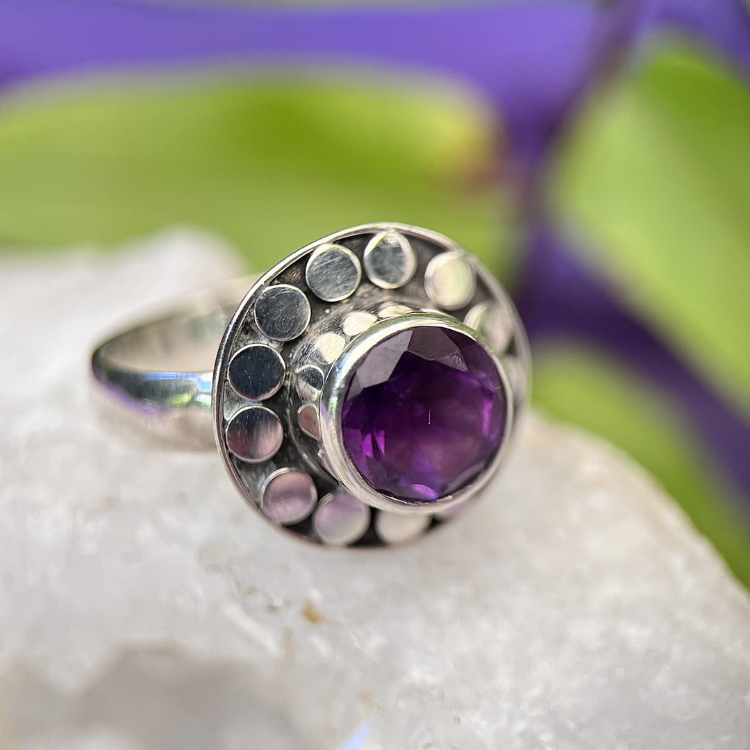 Ring Amethyst Round Facet 0.6 cm