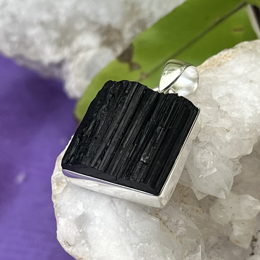 Pendant Black Tourmaline Square Raw 3.0 cm