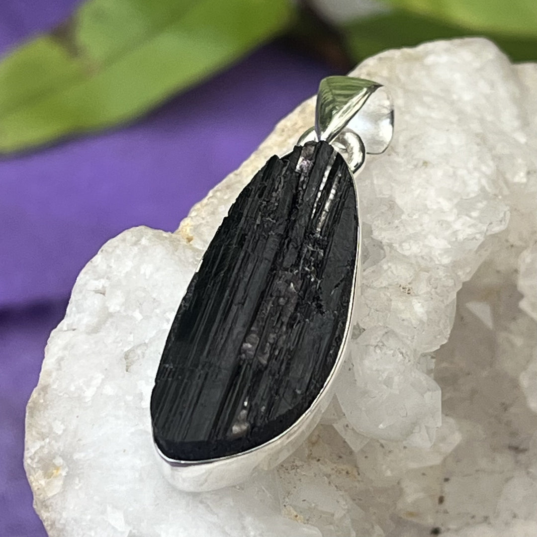 Pendant Black Tourmaline Freeform 3.9 cm
