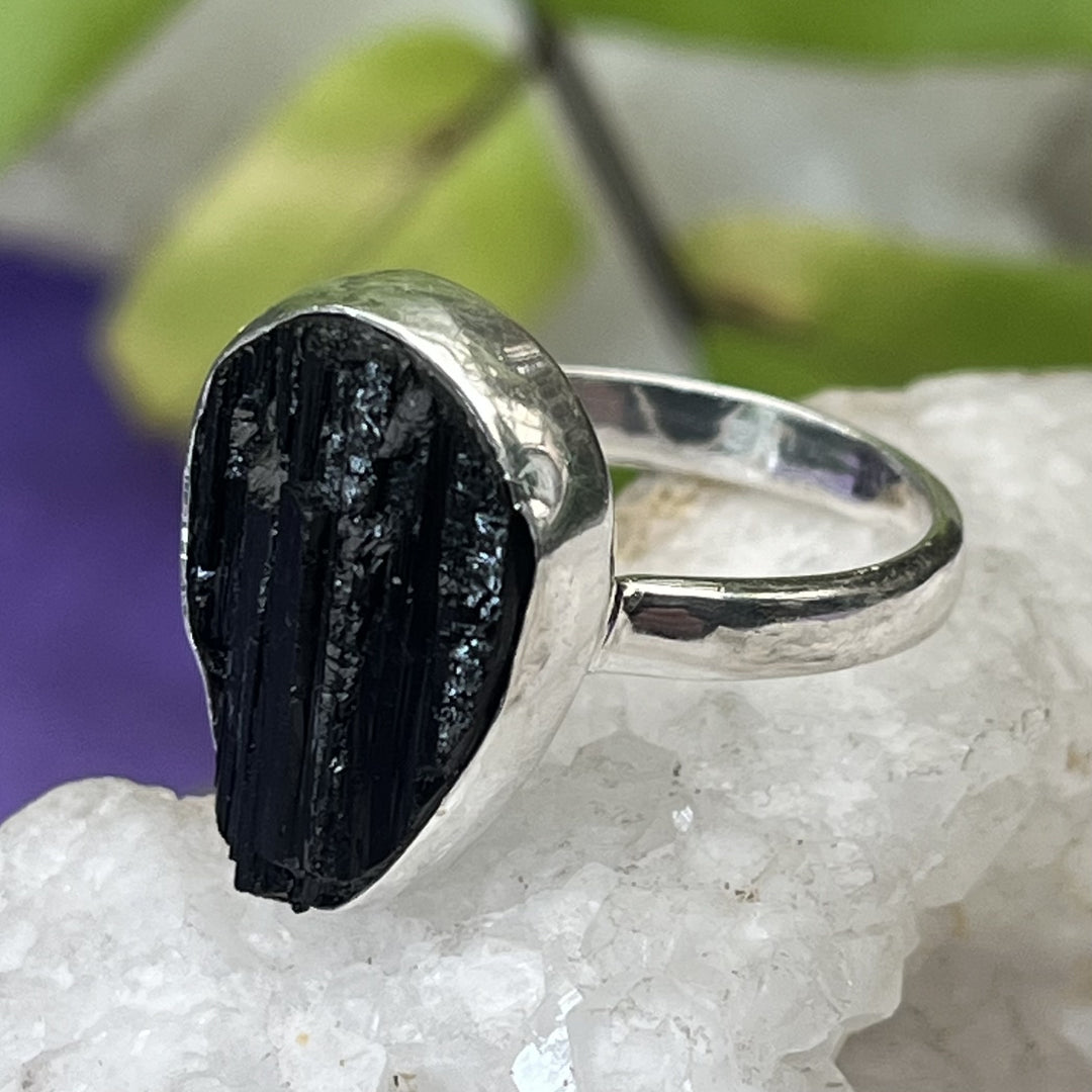Ring Black Tourmaline Teardrop Raw 1.7 cm