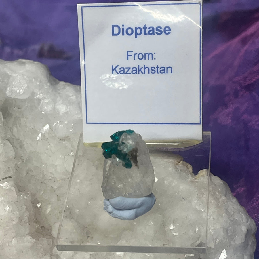 Dioptase Crystal 2 cm | Carpe Diem With Remi