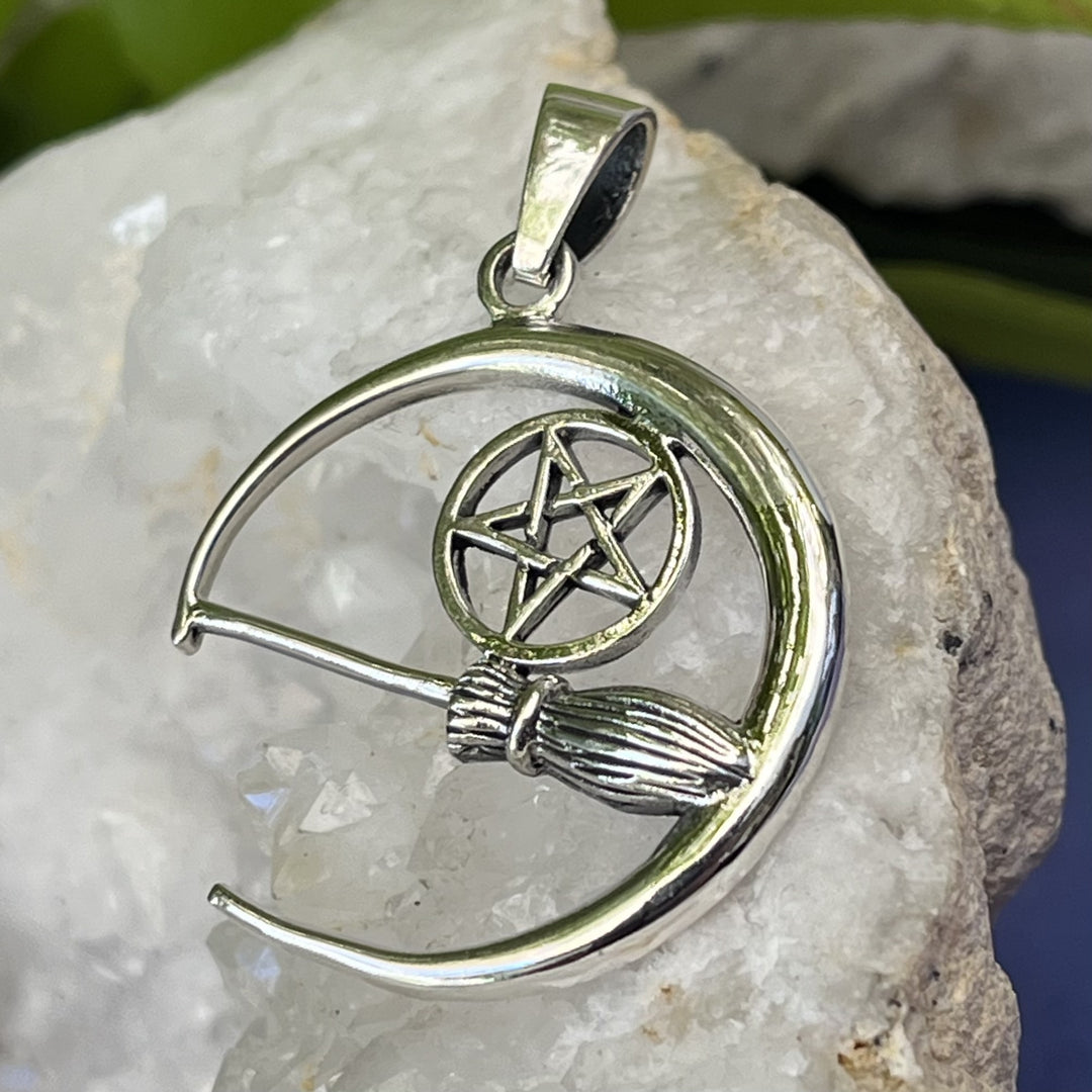 Pendant Broom with Pentagram 3.7 cm