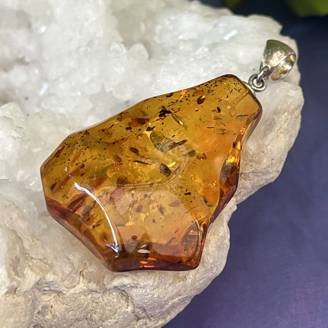 Pendant Amber Freeform 5.6 cm
