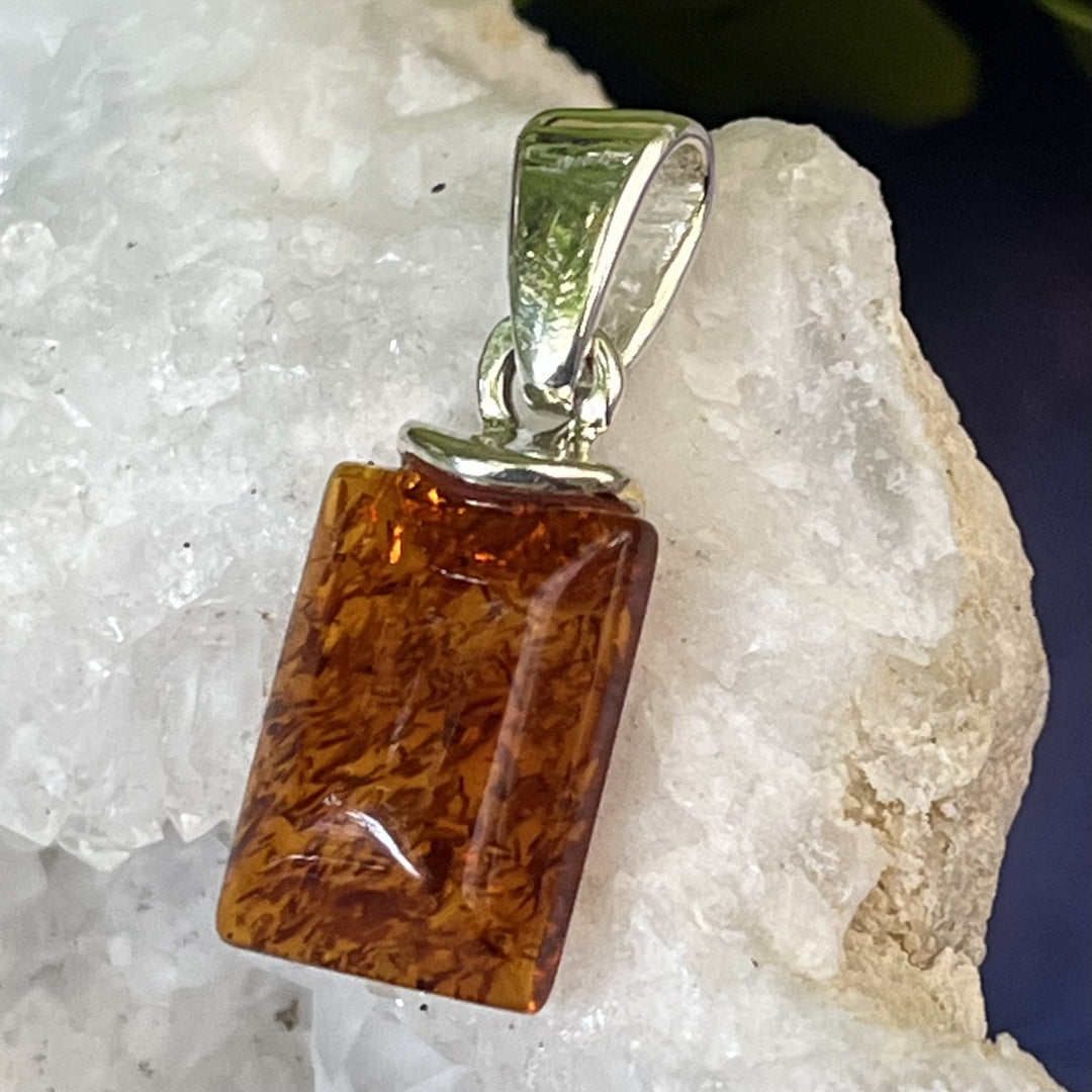 Pendant Amber Rectangle 2.6 cm