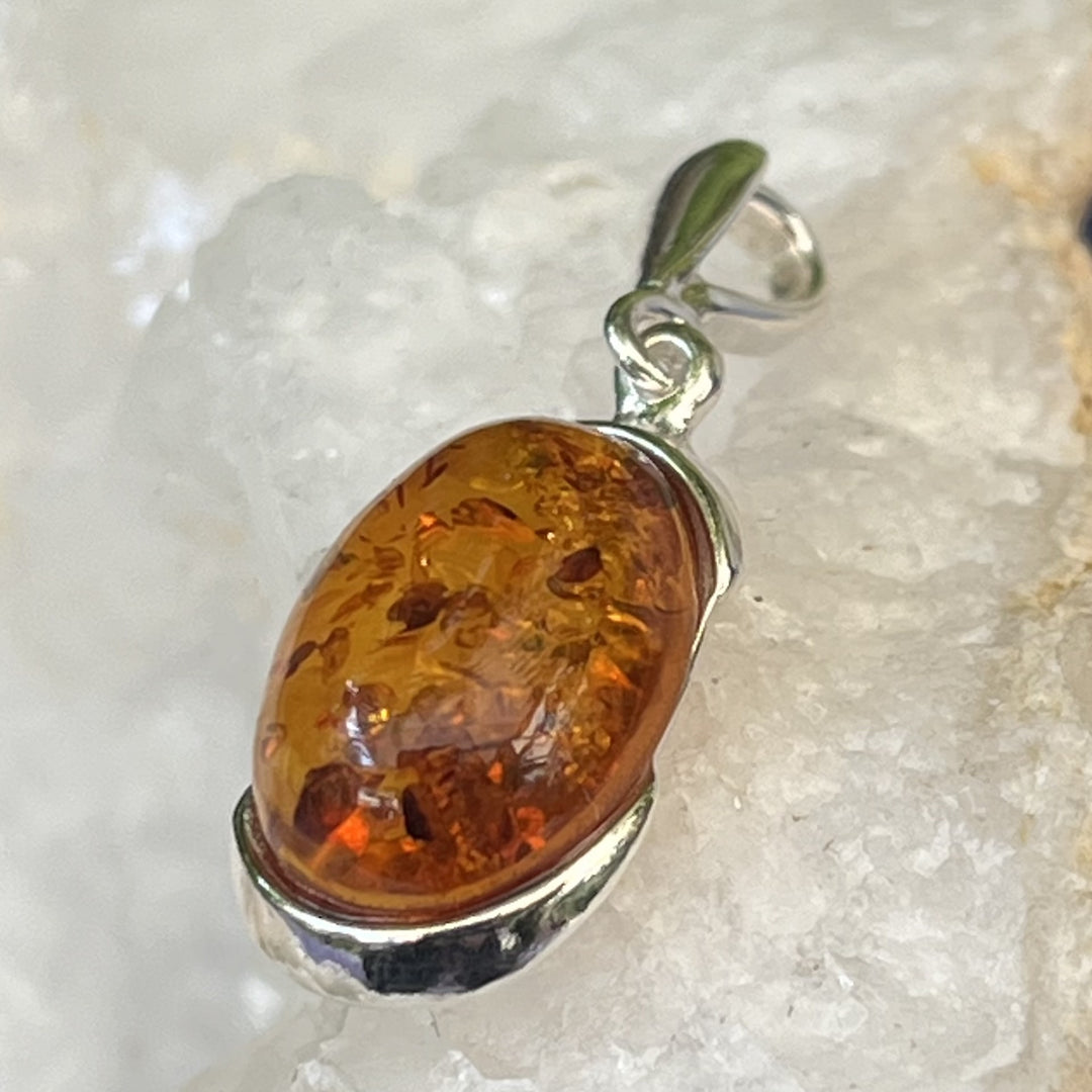 Pendant Amber Oval 2.7 cm