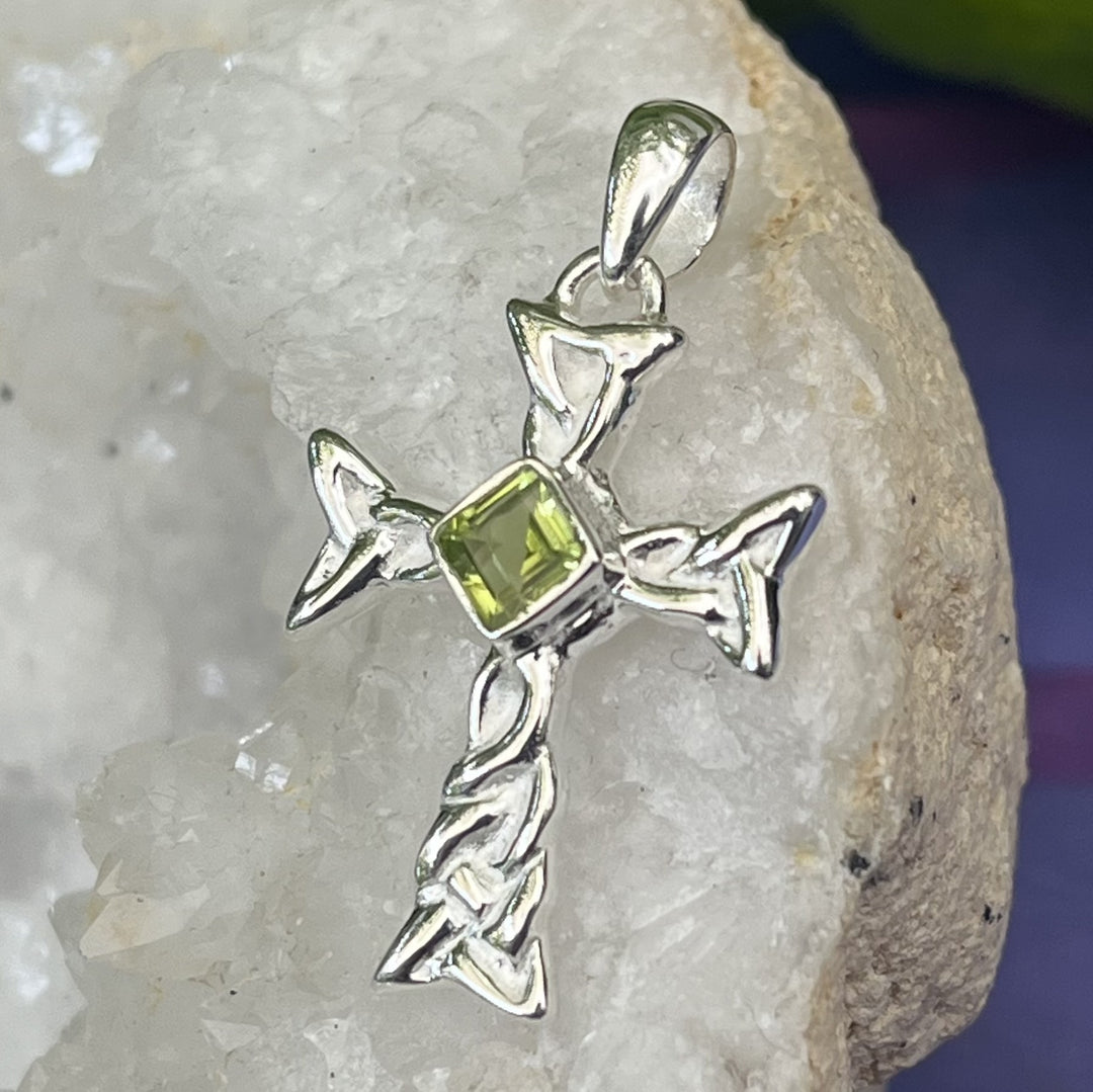 Pendant Peridot Celtic Cross 3.0 cm