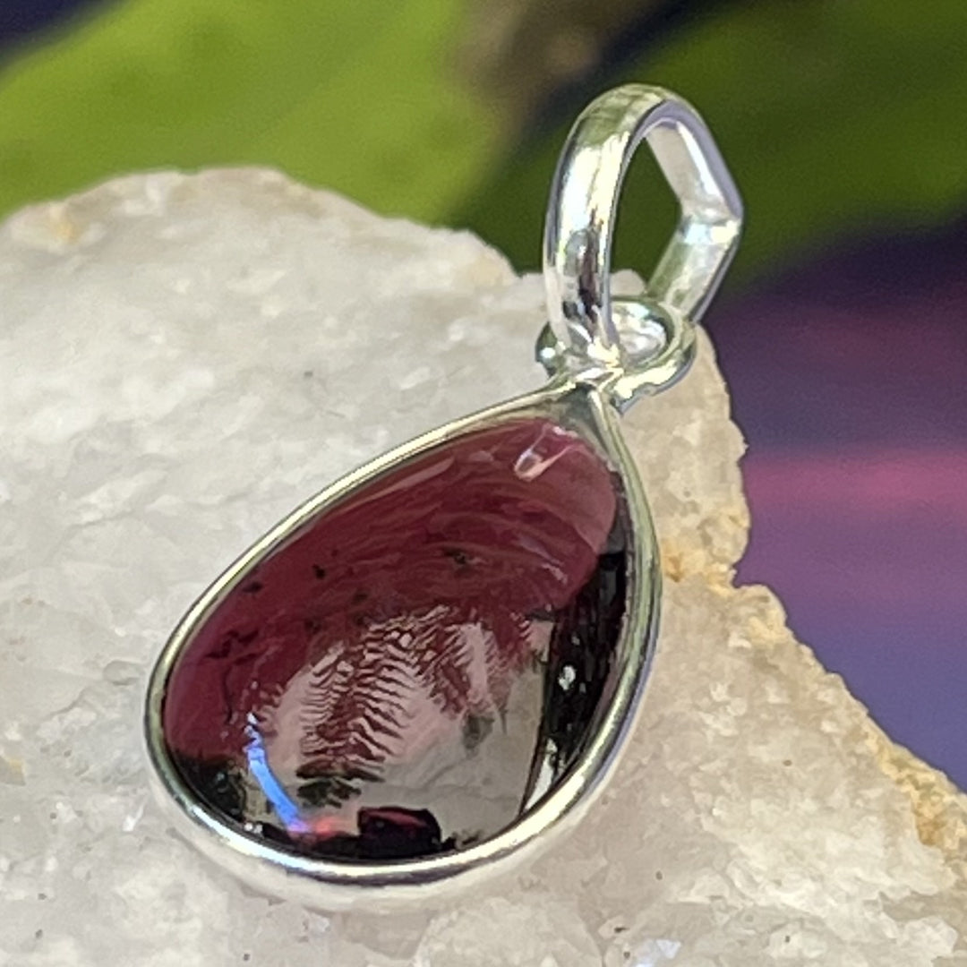 Pendant Garnet Teardrop 2.5 cm