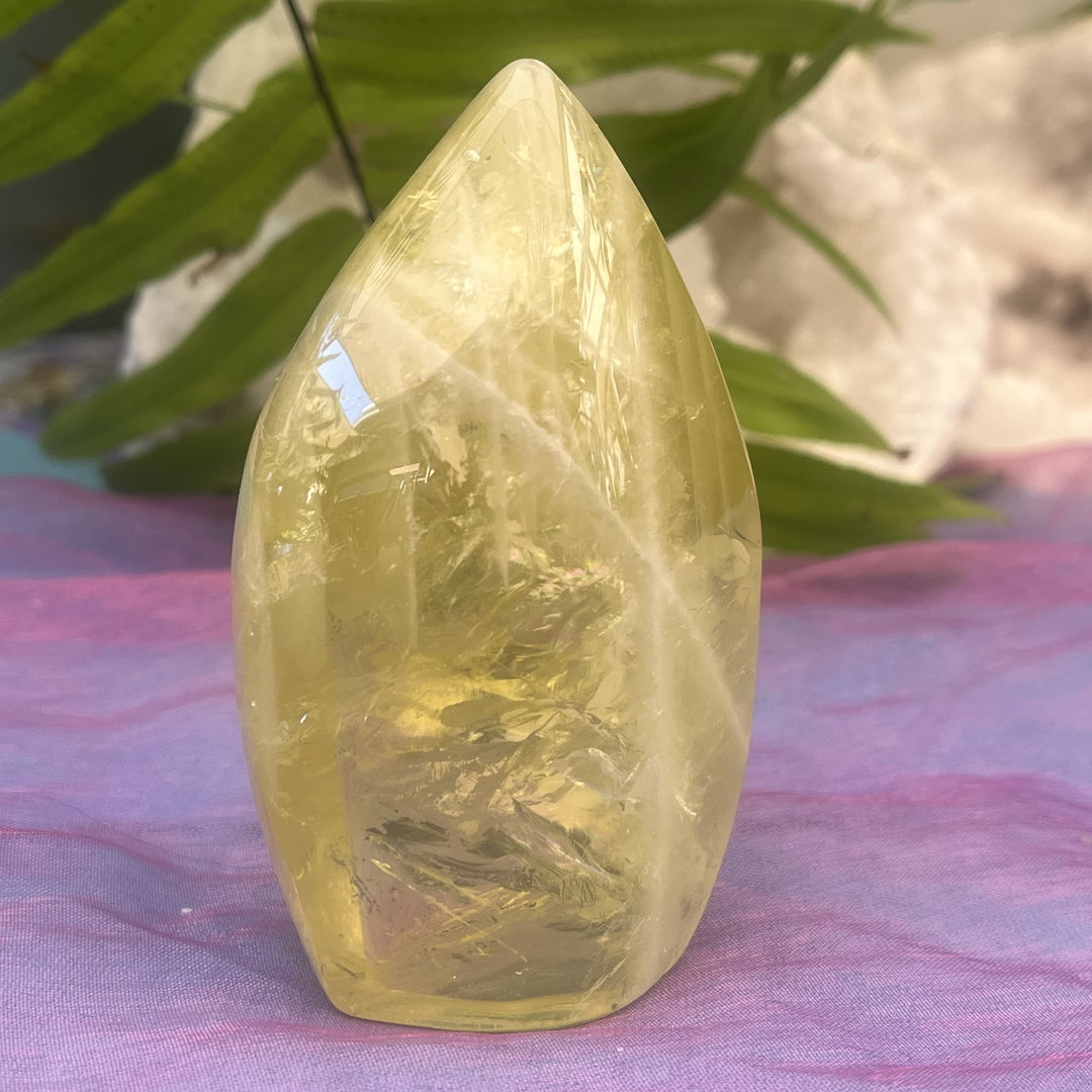 Flame Lemon Quartz Hand Carved 9.20 cm