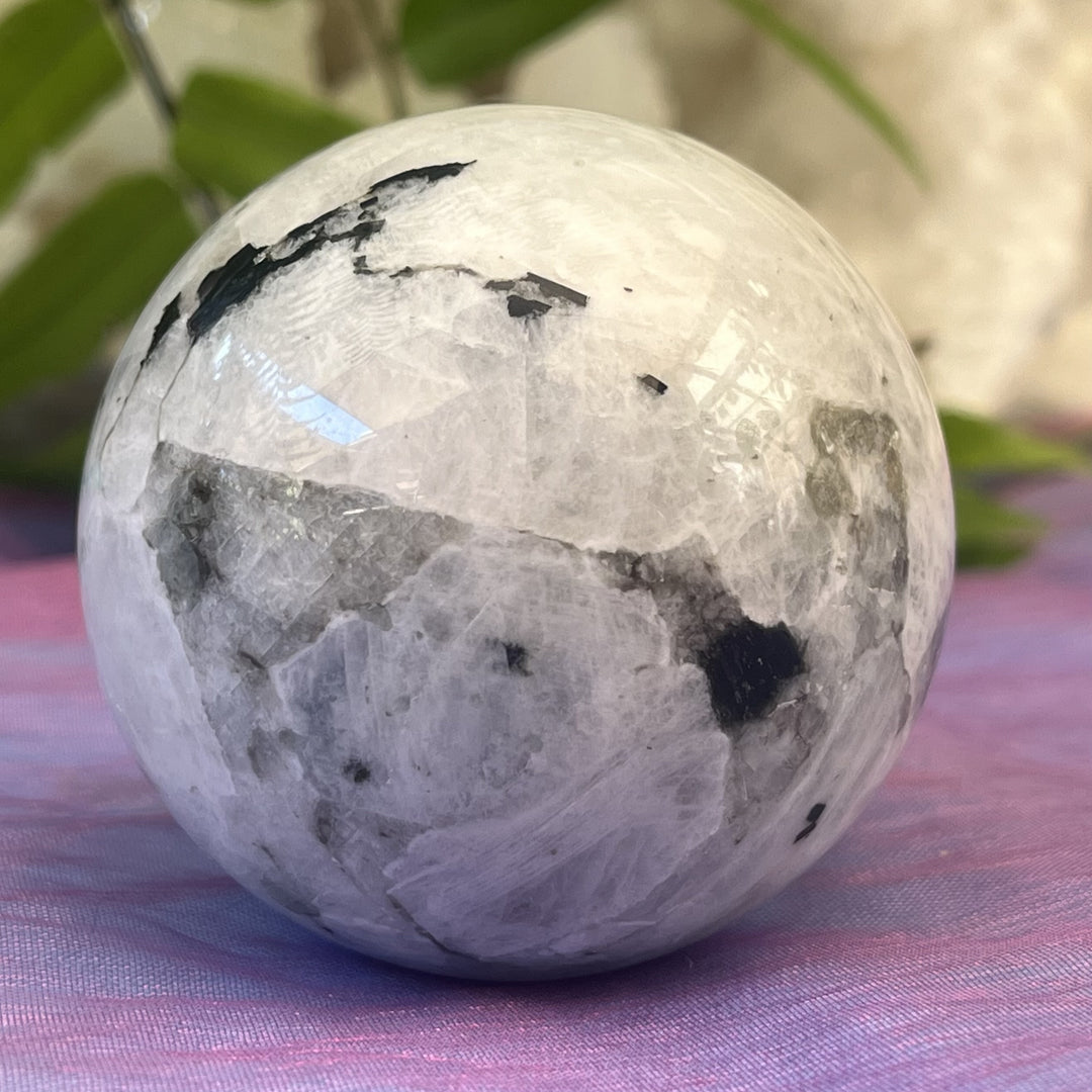 Sphere Rainbow Moonstone 5.50 cm