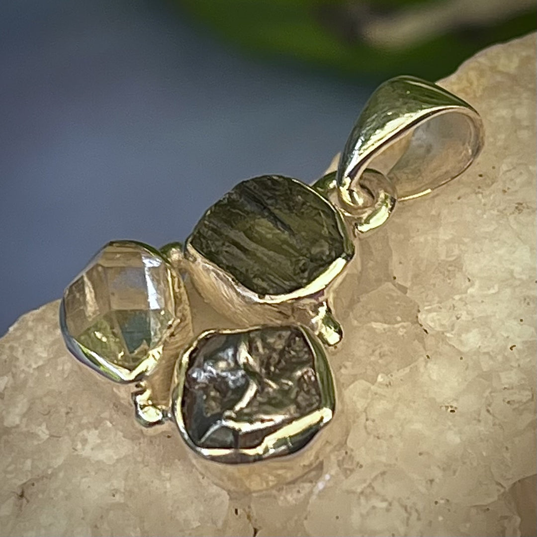 Pendant Moldavite Meteorite Clear Quartz 2.4 cm