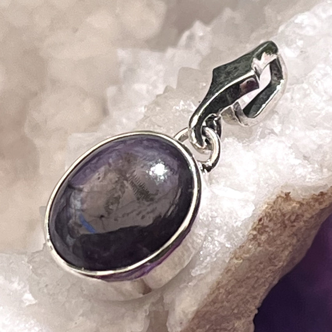 Pendant Star Ruby Oval 2.5 cm