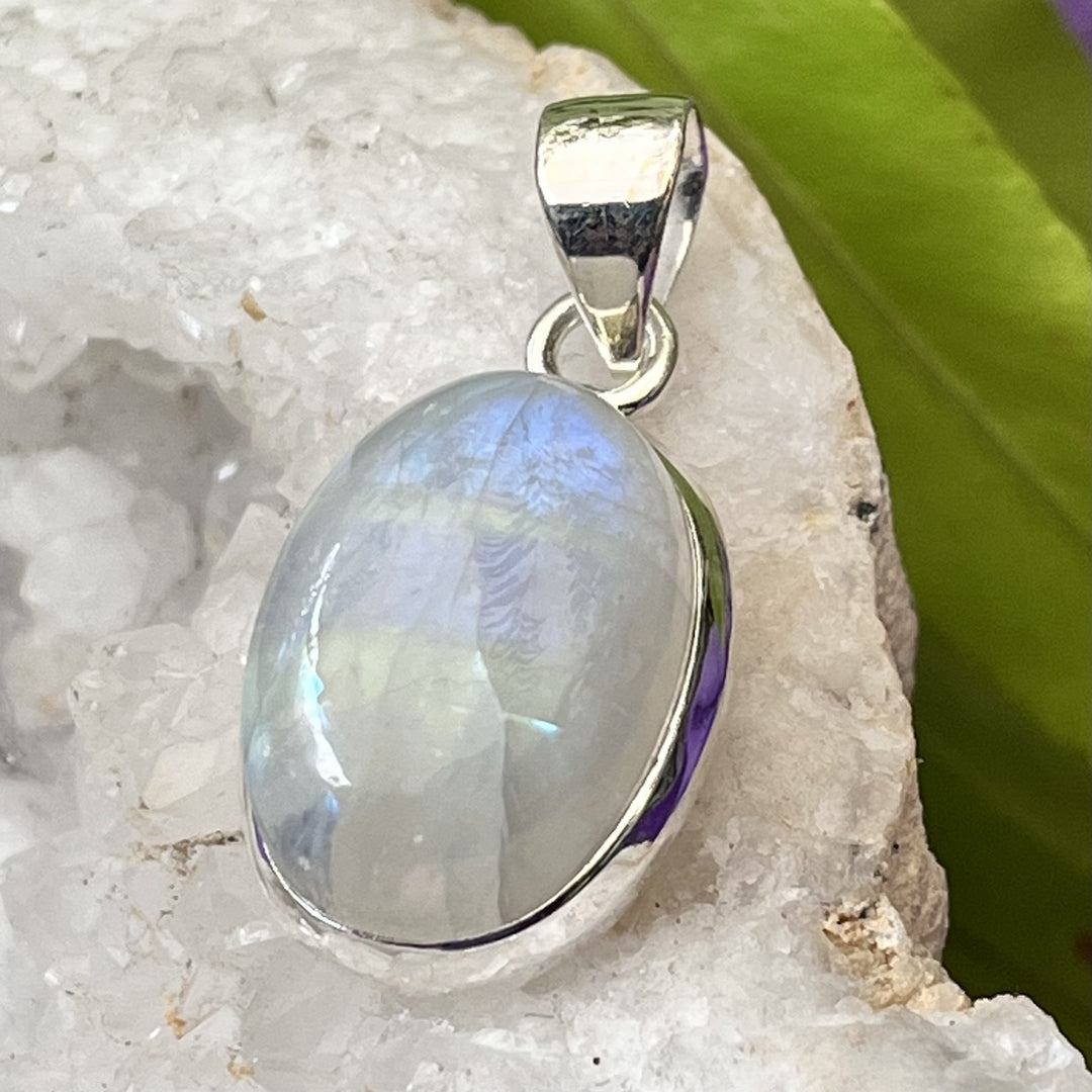 Pendant Rainbow Moonstone Oval 3.4 cm