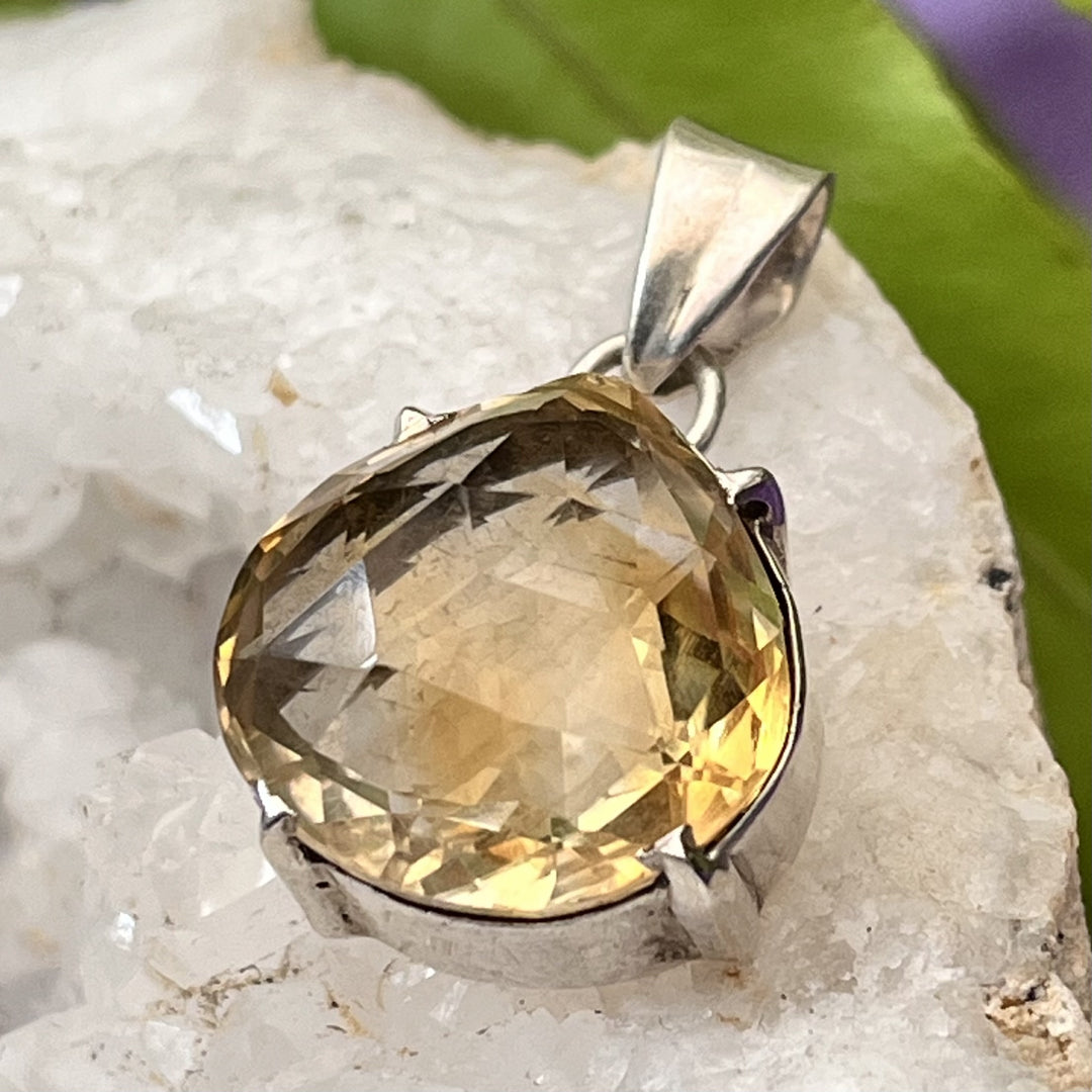 Pendant Citrine Teardrop Faceted 3.0 cm
