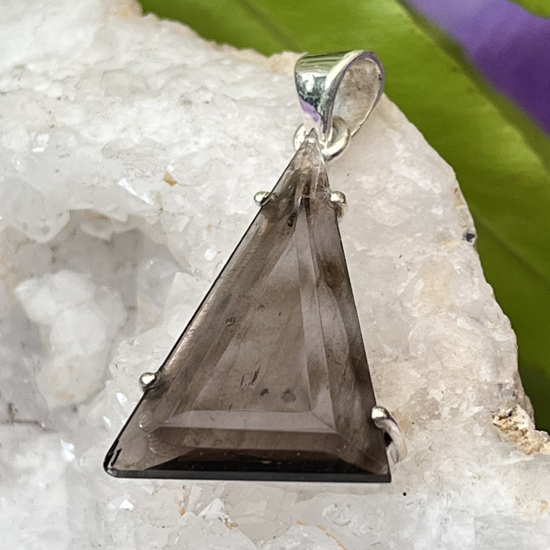Pendant Smoky Quartz Satyaloka Triangle 3.9 cm