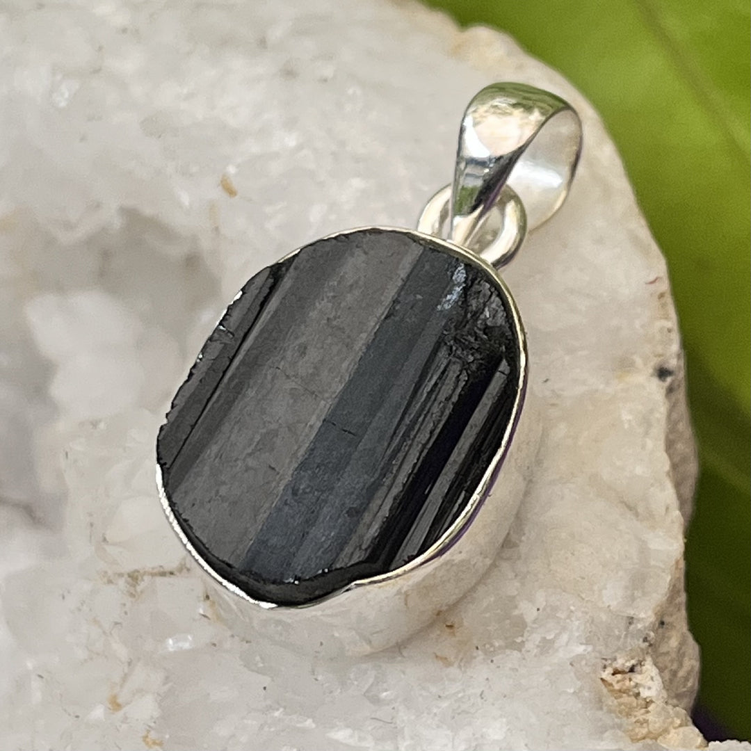 Pendant Black Tourmaline Oval Raw 3.0 cm