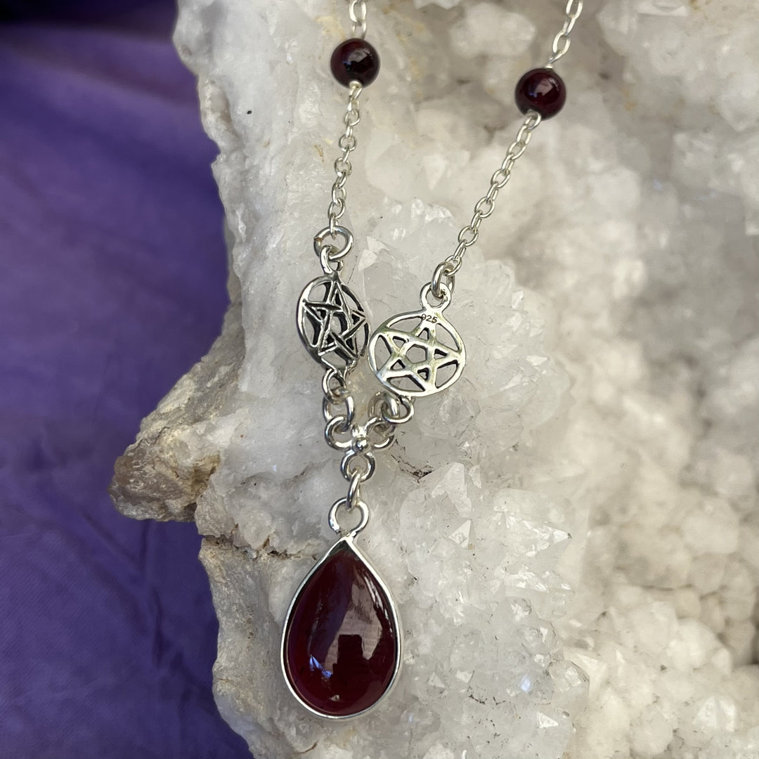 Necklace Garnet Teardrop Pentagram 1.8 cm