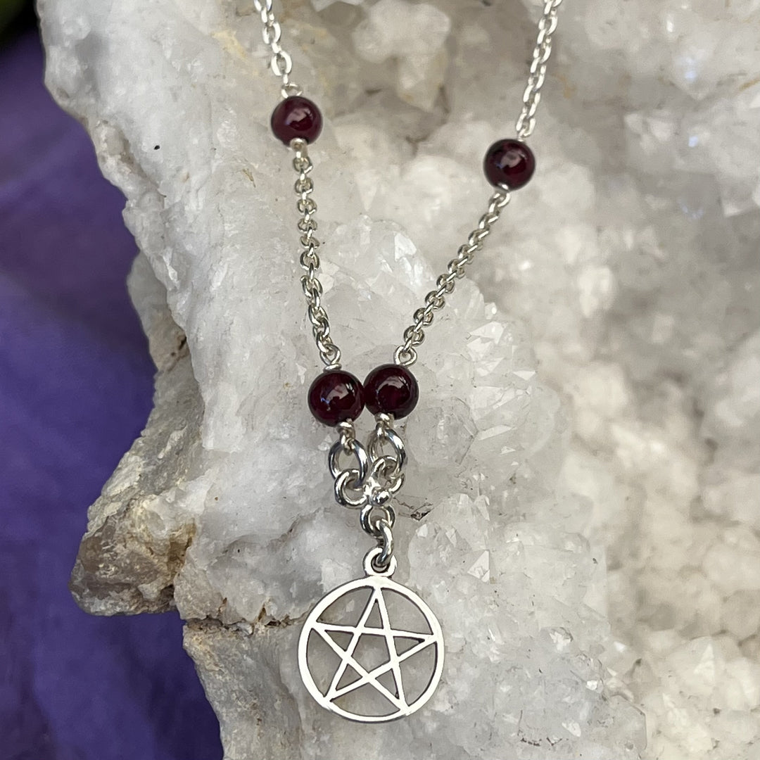 Necklace Pentagram with Garnet Beads