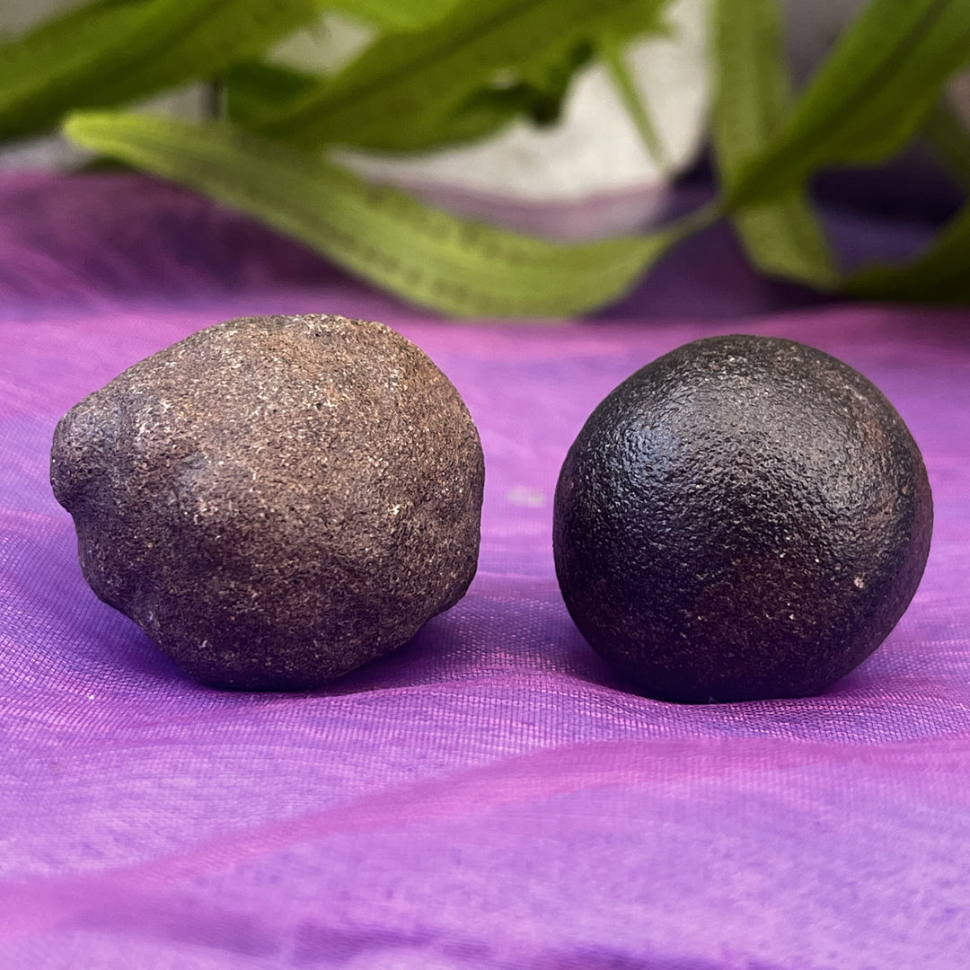 Shaman Stones Mocqui Balls Pair 2.7 cm