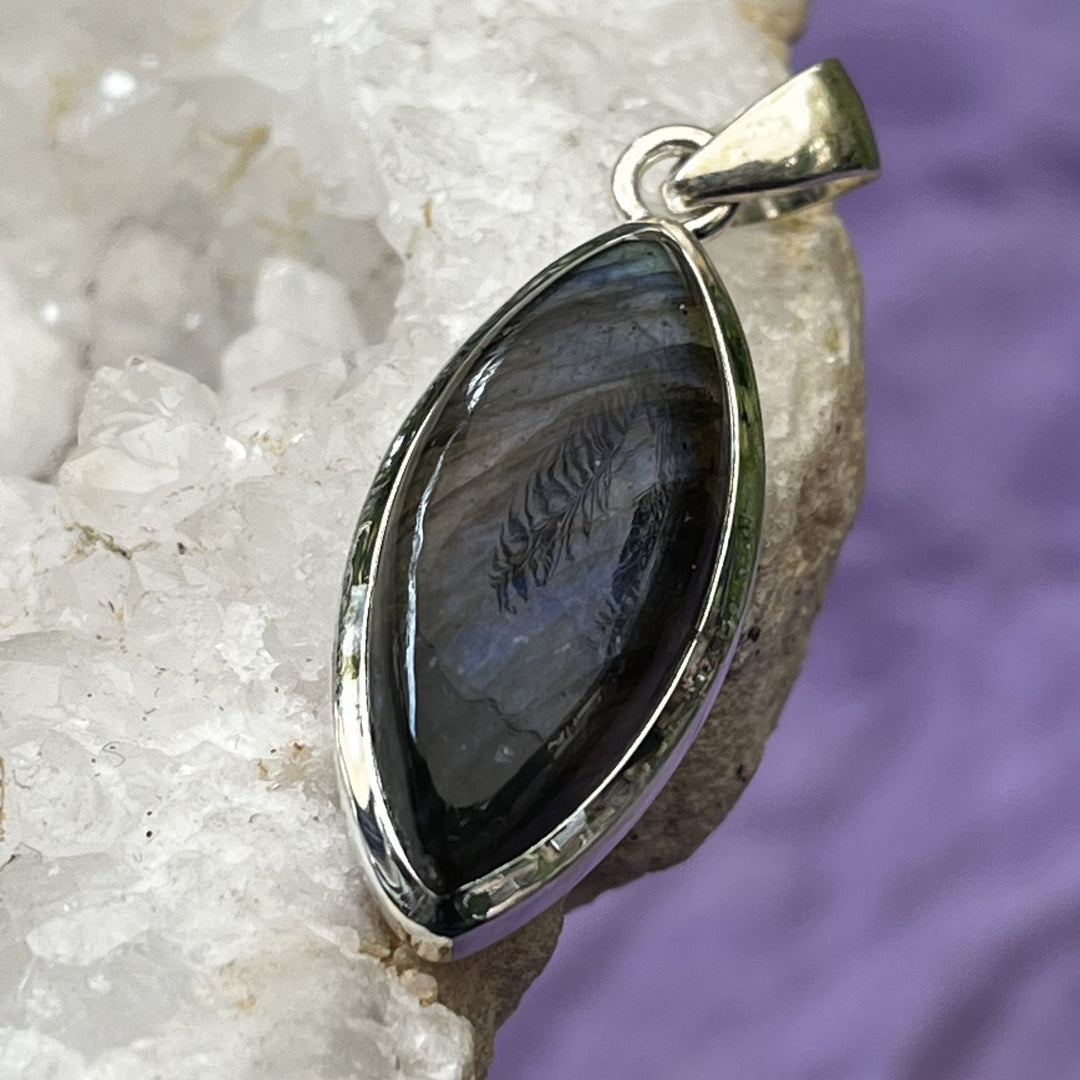Pendant Labradorite Marquise 4.6 cm | Carpe Diem With Remi