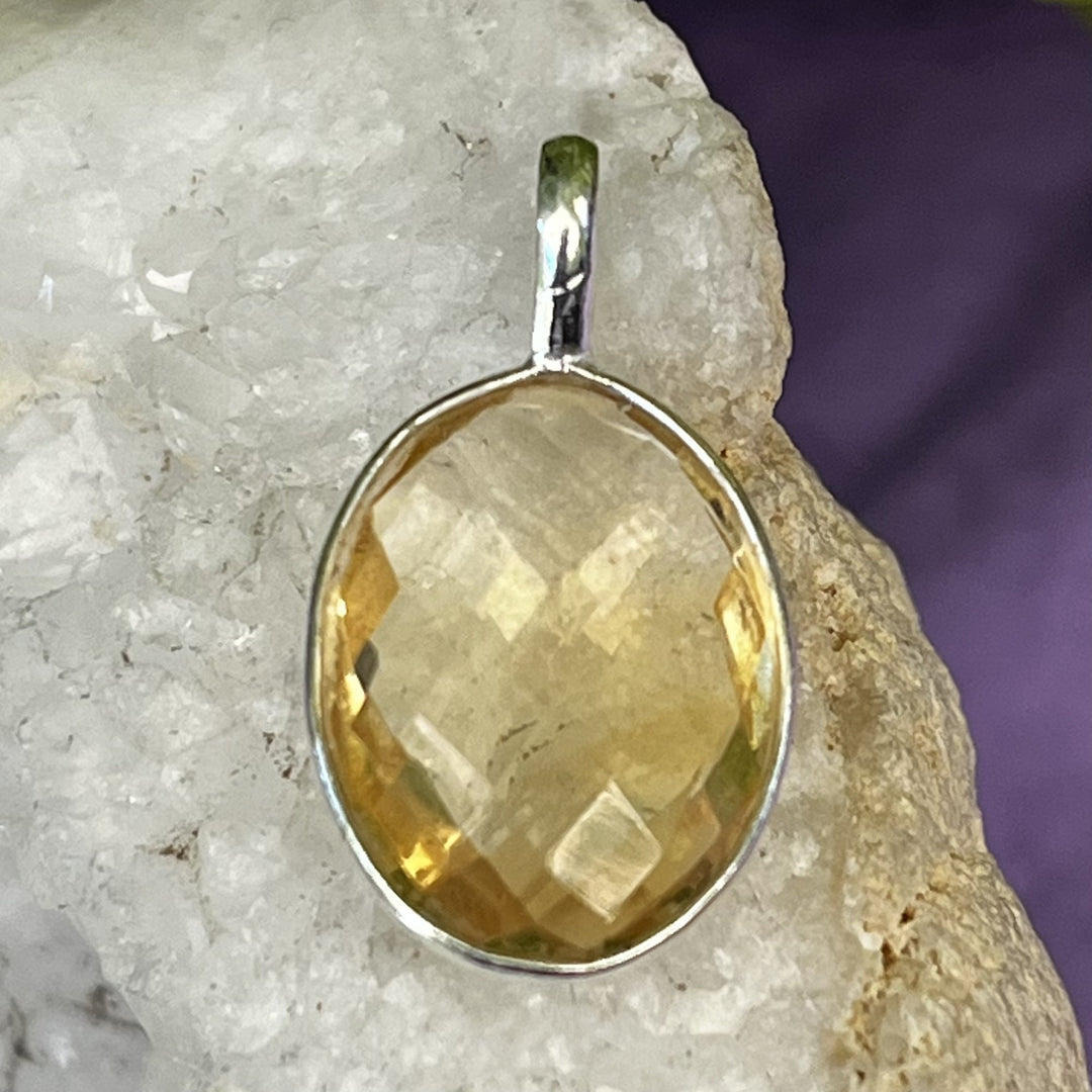 Pendant Citrine Oval Facet 2.3 cm | Carpe Diem With Remi