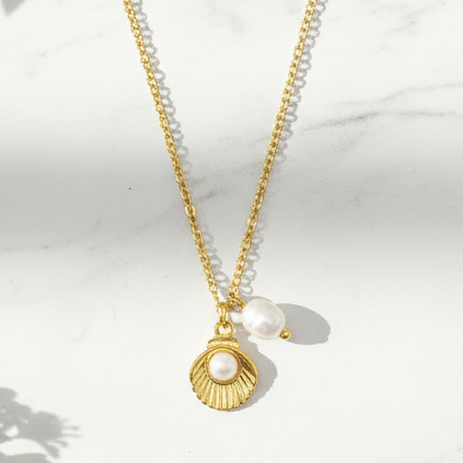 Necklace Shell with Pearl Charm Gold Plated