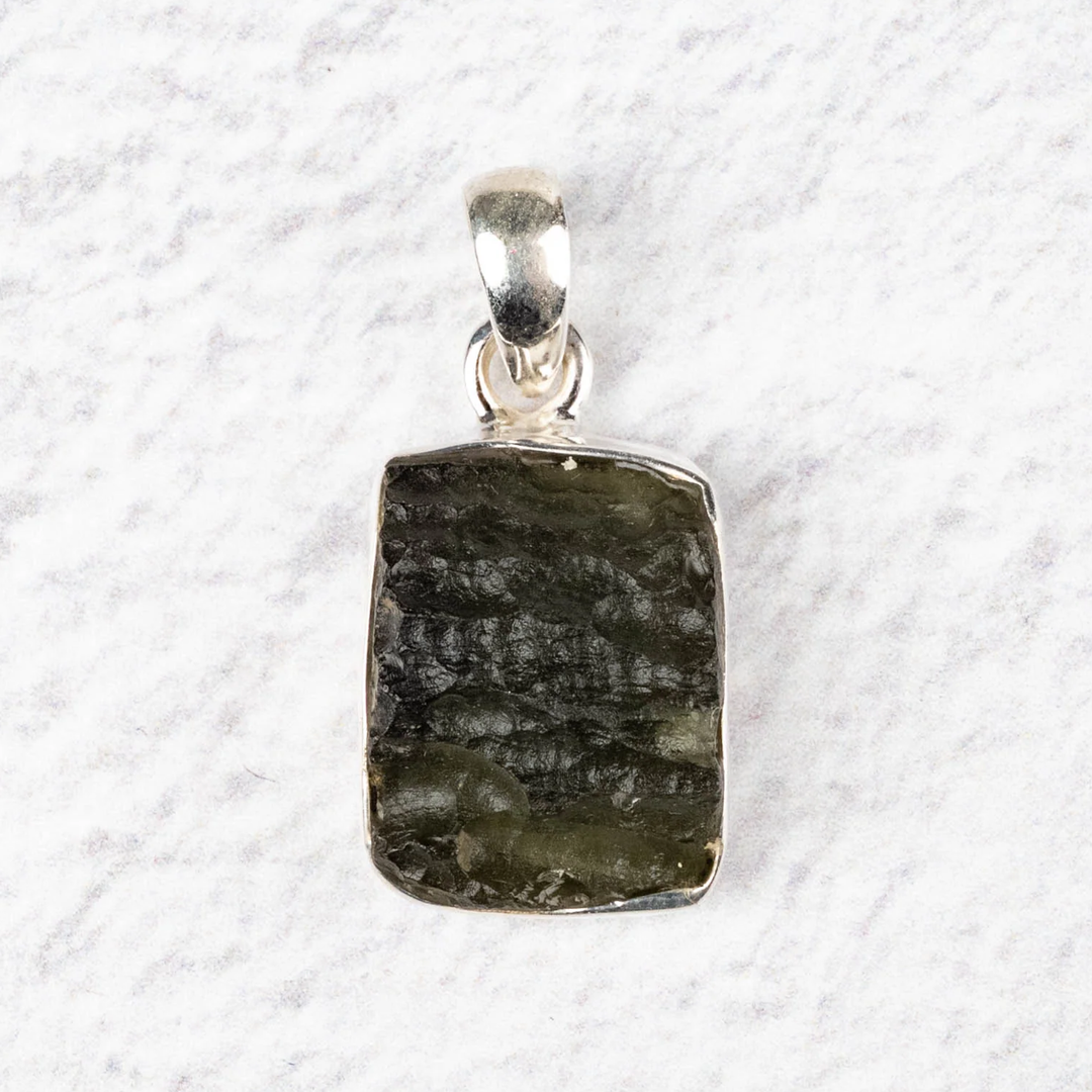 Ring Moldavite Rectangle Raw 3.9 cm