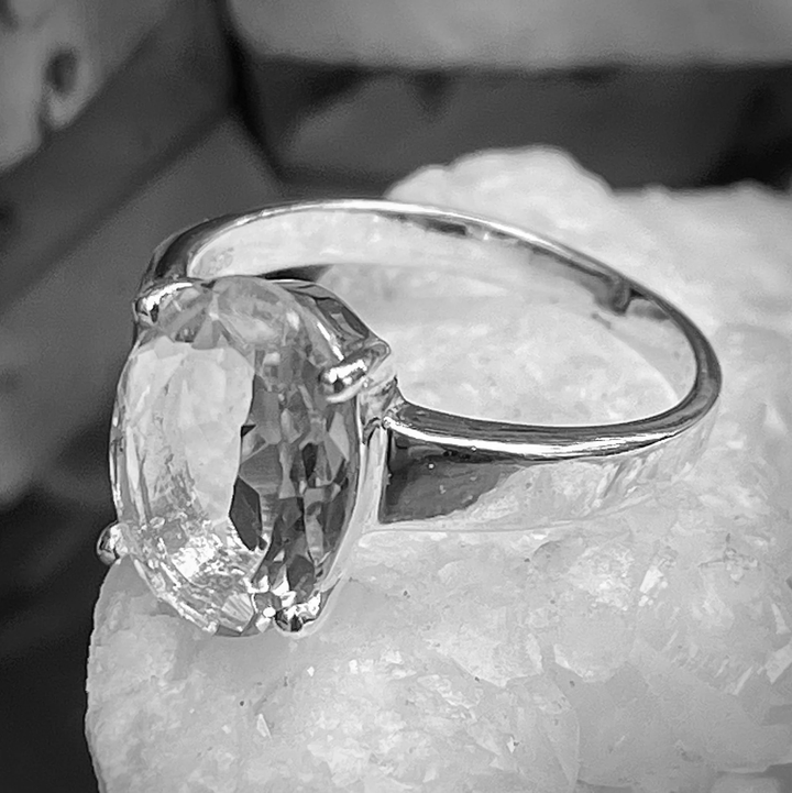 Ring Amethyst Oval Facet 1.4 cm