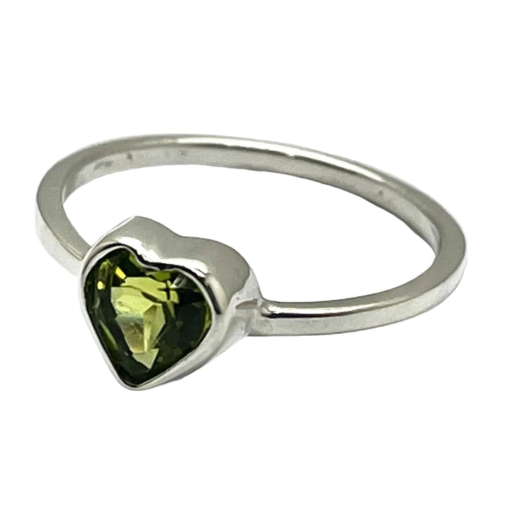 Ring Peridot Heart Faceted 0.6 cm