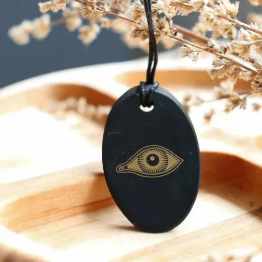 Pendant Shungite Eye of Horus | Carpe Diem with Remi