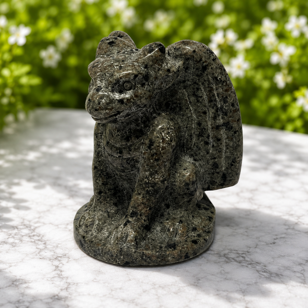 Gargoyle Large Yooperlite 8.7 cm