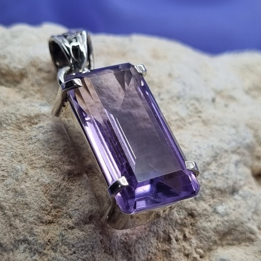 Pendant Amethyst Rectangle Gem Quality | Carpe Diem With Remi