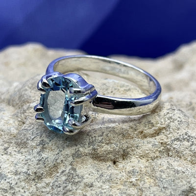 Ring Blue Topaz Faceted Oval with Claw | Carpe Diem With Remi