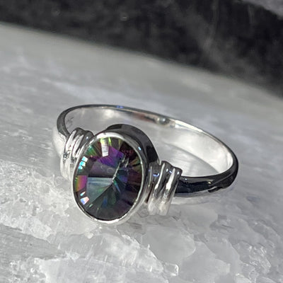Ring Mystic Topaz Faceted Oval 1 cm | Carpe Diem With Remi